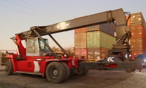 Proyecto de revamping de manipuladora de contenedores Kalmar DRF100